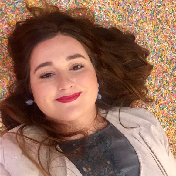 Meet your Posh Ambassador, Taryn! - Picture 5 of 7